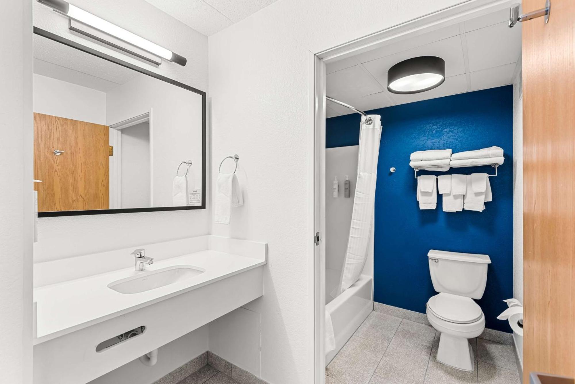 Spark By Hilton 3*