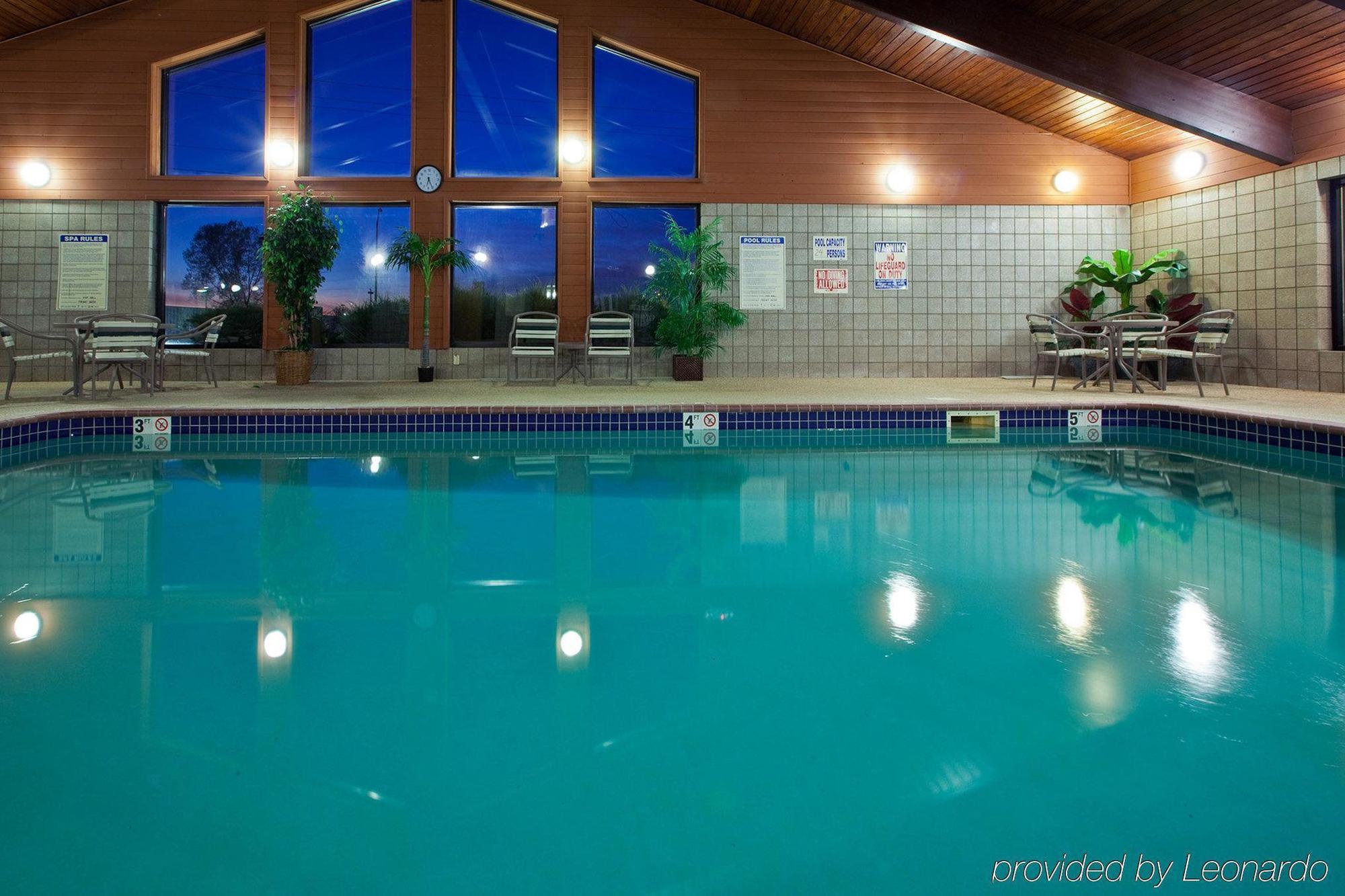 Hotel Spark By Hilton Cedar Falls