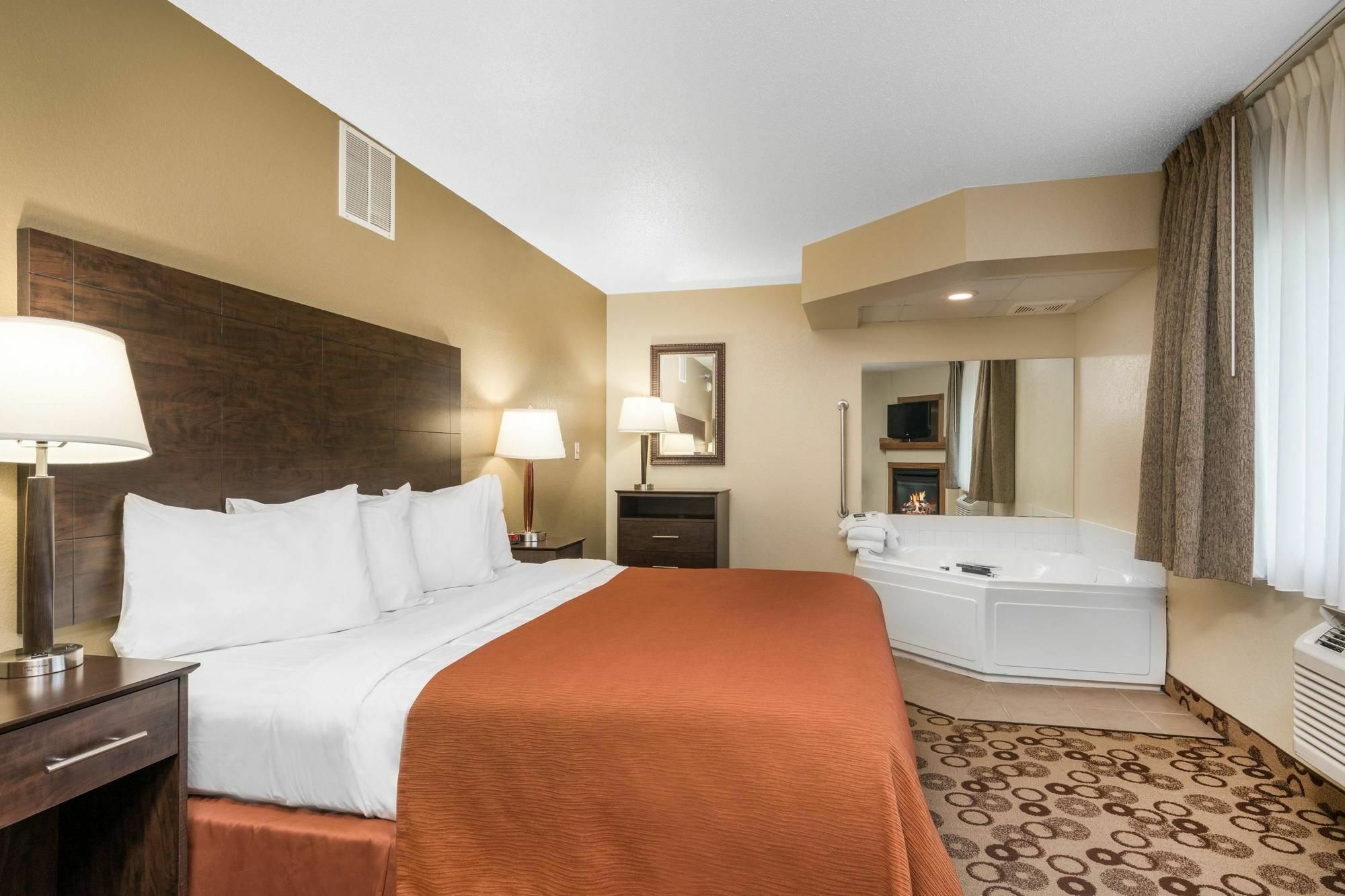 Spark By Hilton Cedar Falls